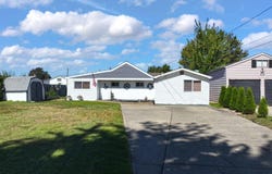 7248 Aqua Isle Drive, Algonac, MI 48001