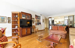 104 S Hayworth Ave, Los Angeles, CA 90048