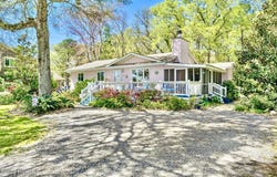 515 Shoreline Drive E, Sunset Beach, NC 28468