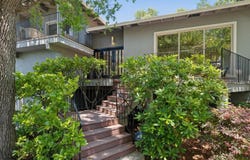 1185 Trinity DR, MENLO PARK, CA 94025