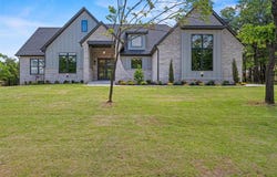 13000 Stagecoach Trail, Arcadia, OK 73007
