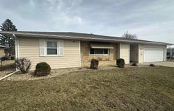 512 Division Ave, Madison, SD 57042