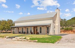 792 Langes Mill Rd, Doss, TX 78618