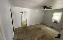 209 Schepman, Seymour, IN 47274