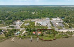 432 Highway 98, Apalachicola, FL 32320