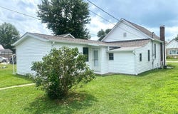 25 N Myra Street, Worthington, IN 47471