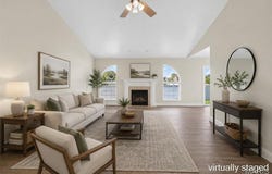 70 Bridgewater Lane, Highland, IL 62249