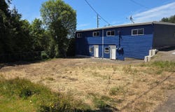 306 8TH St, Garibaldi, OR 97118