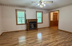 235 SHANNA Dr, Selmer, TN 38375-1227