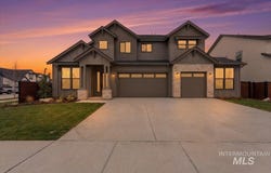 7878 W Flathead Lake St, Eagle, ID 83616