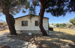 5205 Shawnee Dr, Weldon, CA 93283