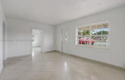 1540 E 8th Ct, Hialeah, FL 33010