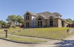5914 Beacon Drive, Rowlett, TX 75089