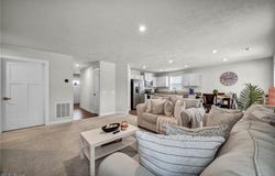 141 W Spring Drive, Elyria, OH 44035