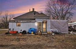 313 E 3rd Street, Altamont, MO 64620