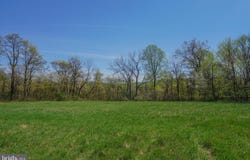 S PARK Avenue, MERTZTOWN, PA 19539