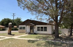 1723 W 6th St, Pecos, TX 79772