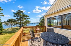 8047 Treasure Drive, Oriental, NC 28571