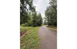 Stone Creek Rd, PARIS, TN 38242