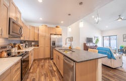 781 N 2nd Ave, Hailey, ID 83333