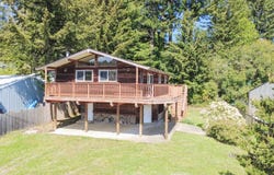 610 TIARA St, Lakeside, OR 97449