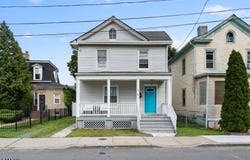 46 Harmony St, North Plainfield Boro, NJ 07060-4824