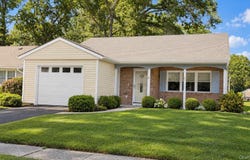346 Edinburgh Drive, Ridge, NY 11961