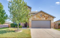 352 Pin Cushion Trail, Burleson, TX 76028