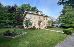 246 E 1st St, Weston, WV 26452