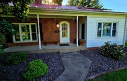 620 N 10th Street, Monmouth, IL 61462