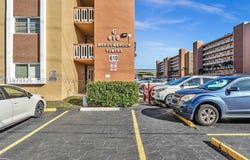 610 NE 12th Ave, Hallandale Beach, FL 33009