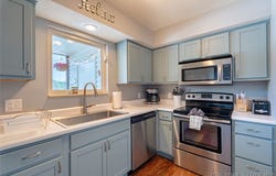 40 Lighthouse Road, Lake Ozark, MO 65049
