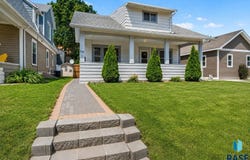 518 W 14th St, Sioux Falls, SD 57106