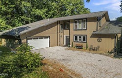 770 Mount Paran Rd, Jacksboro, TN 37757