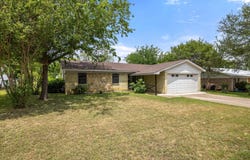 606 Nancy Drive, Glen Rose, TX 76043