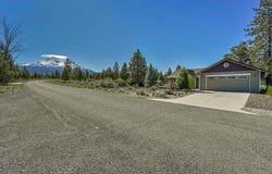 15535 Sherwood Rd, Weed, CA 96094