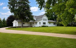 44241 70th Avenue, Kenyon, MN 55946