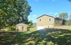449 Weir Mountain Road, Gilbert, PA 18331
