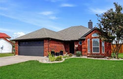 414 Madison Place, Ponder, TX 76259