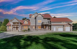 7692 N Emery Road, Rolling Prairie, IN 46371