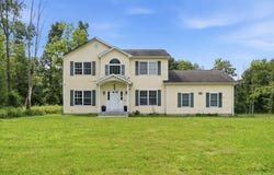 977 Mt Hope Road, Middletown, NY 10940