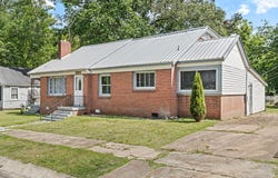 1220 Cruise St, Corinth, MS 38834