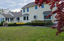6 Flint Meadow Dr, Brookline, NH 03033