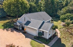 1636 Angus Road, Hayes, VA 23072