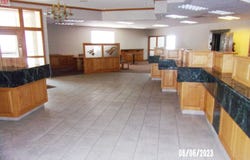 801 CENTRAL AVE, Hawarden, IA 51023