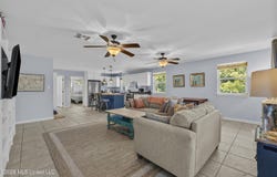 626 W Beach Boulevard, Pass Christian, MS 39571