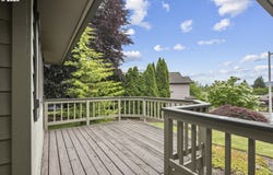 310 NE GREENWAY Dr, Gresham, OR 97030