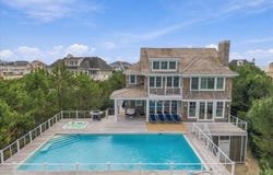 824 DUNE ROAD, WESTHAMPTON DUNES, NY 11978