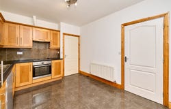 19 The Square, Innwood, Enfield, A83 V624