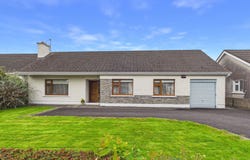 8 Oaklawn Drive, Nenagh, E45CH61